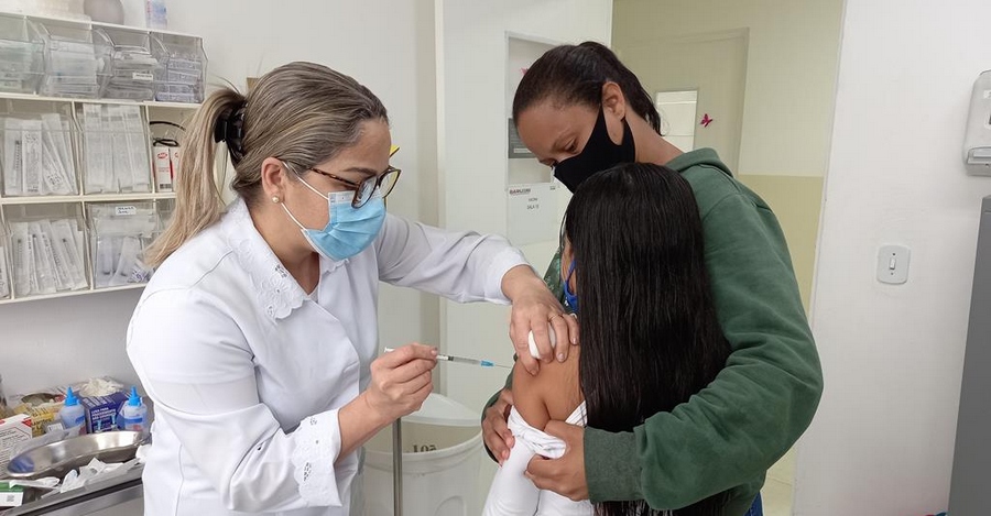 Barueri começa a vacinar crianças com comorbidades e com deficiência