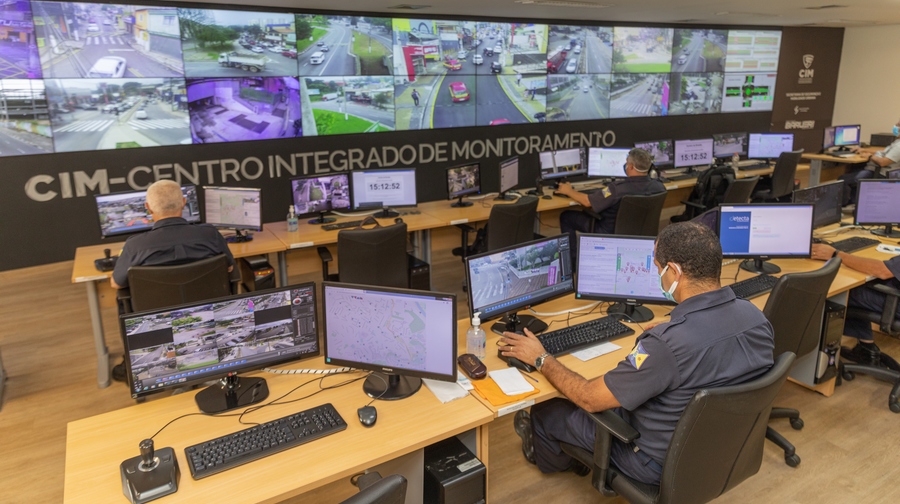 Barueri: videomonitoramento e semáforos inteligentes garantem fluidez e segurança
