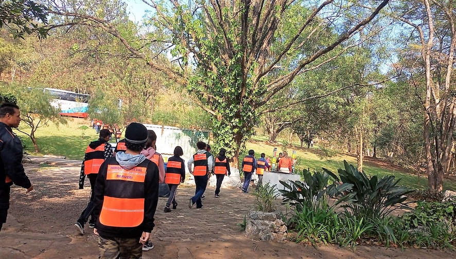 Agentes Mirins leva alunos da Emef Aristides para atividades preventivas junto à natureza