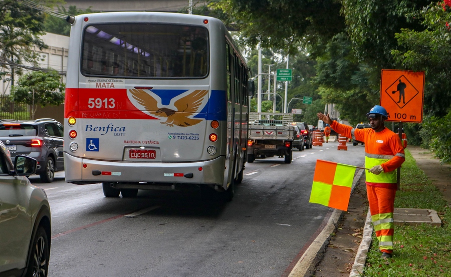 Obras das marginais da Castello Branco alteram parte do sistema viário de Barueri