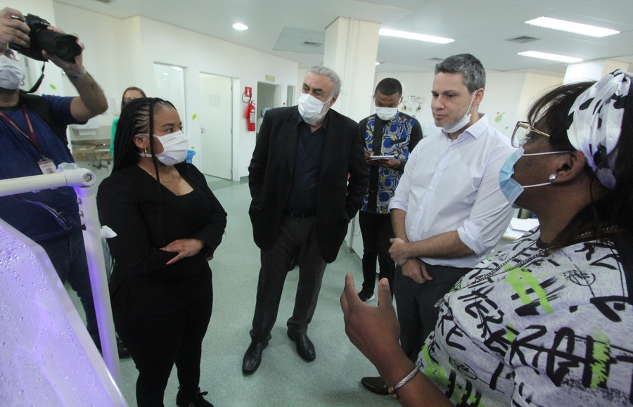 Estrutura do HMB impressiona a ministra de Saúde do Congo