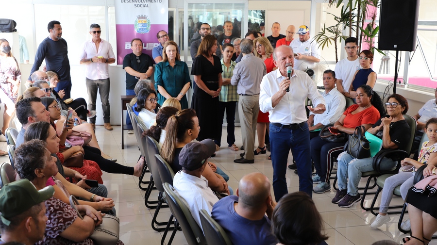 Famílias afetadas com a enchente no Jardim Maria Helena começam a ser indenizadas