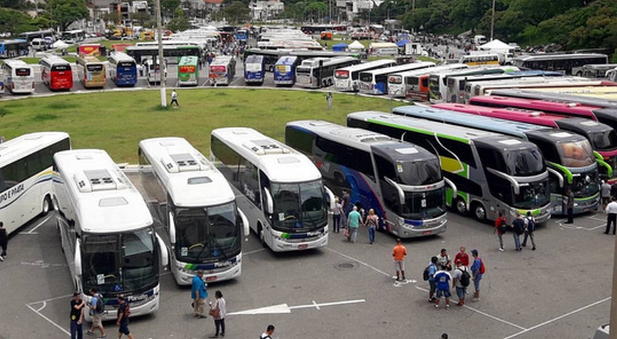 Barueri recebe exposição de ônibus antigos e modernos neste sábado, dia 26