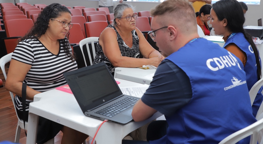 Barueri participa de novo plantão para regularização de apartamentos da CDHU