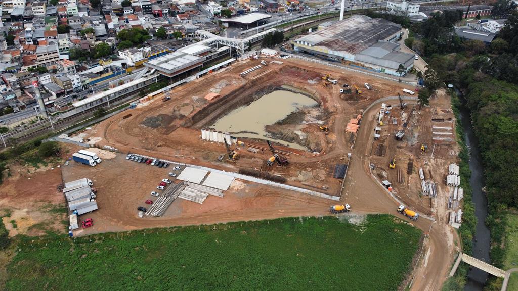 Piscinão no Jardim Silveira vai pôr fim aos alagamentos no Centro de Barueri