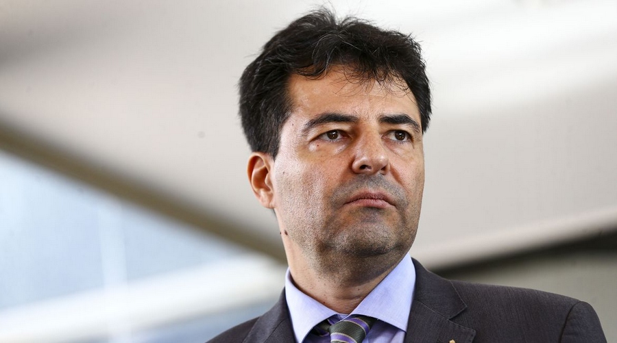 Minas e Energia: Brasil pode ficar 50 dias sem importar diesel