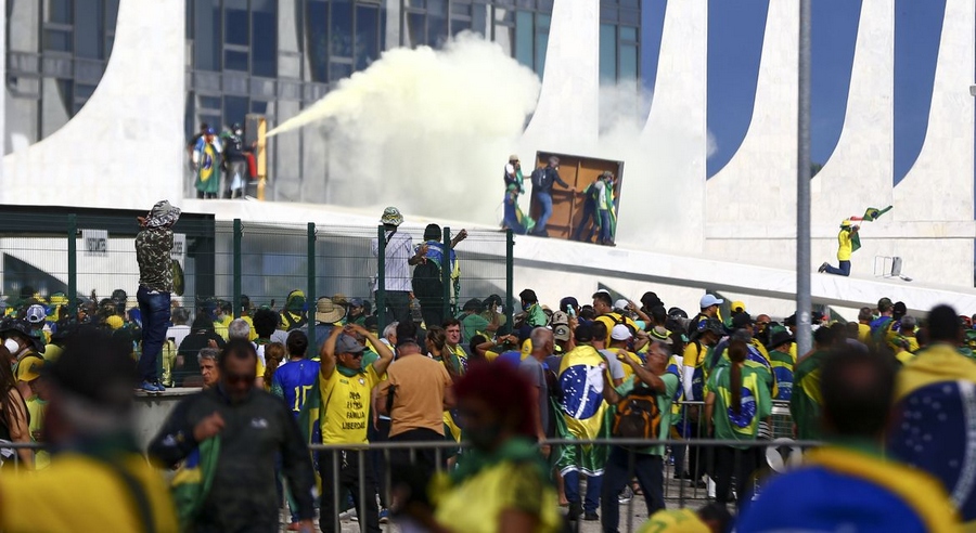 Após um mês, desdobramentos de 8 de janeiro ainda estão longe do fim