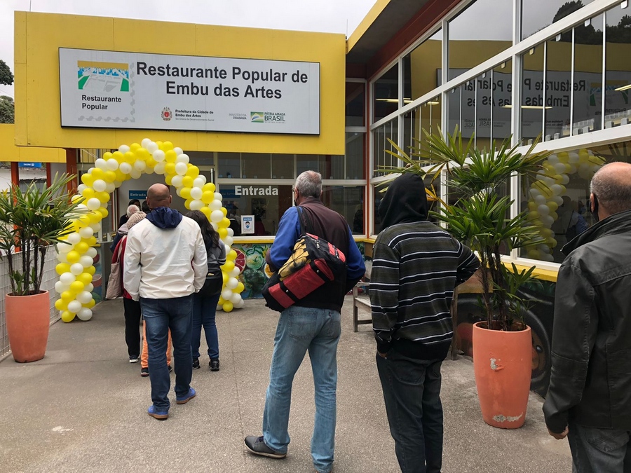 Restaurante Popular completa 9 anos oferecendo alimentação saudável a baixo custo 