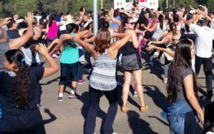 Aula aberta de dança acontece sábado (4/9) no Pq. Rizzo. Participe!