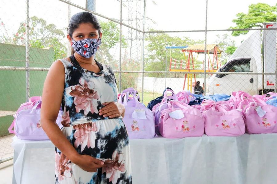 Embu entrega 500 'kits bebê' a gestantes de baixa renda; 6 mil já foram distribuídos em 5 anos