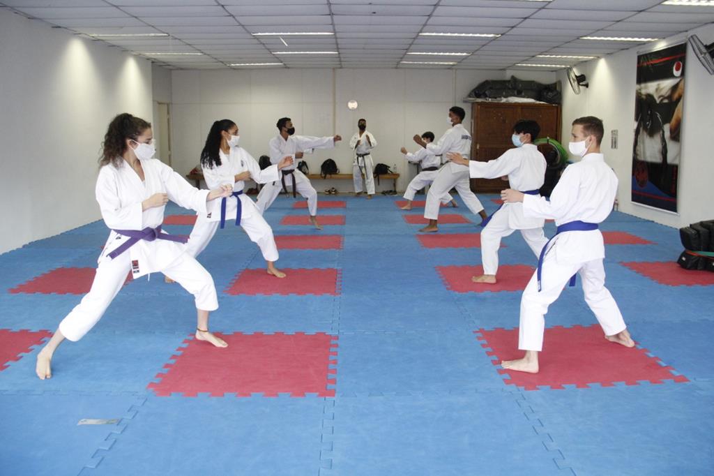 Barueri Esporte Forte retoma treinamentos presenciais com atletas de competição