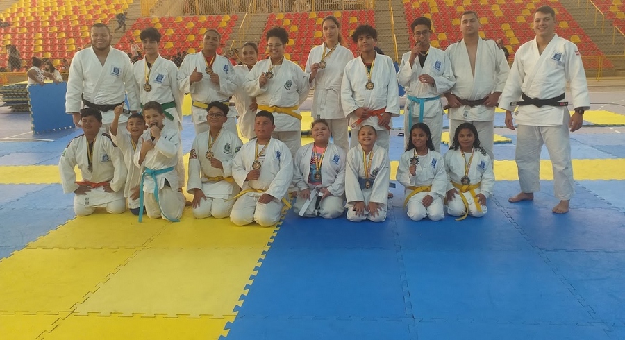 Atletas de Jandira conquistam 21 medalhas na 8ª Copa Laís Helena Rizzardo de Judô