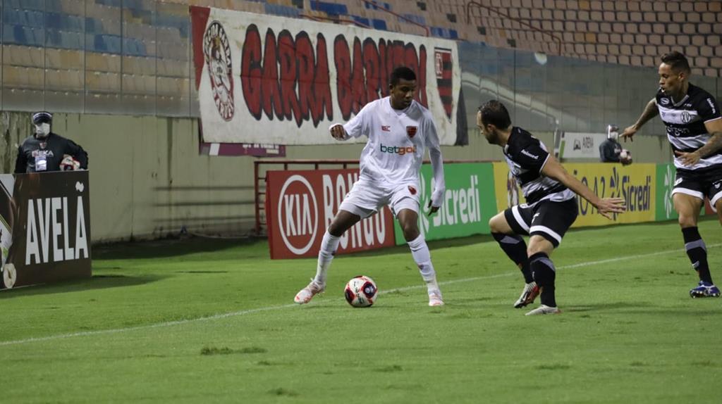 Oeste Barueri joga duas vezes em casa nesta semana pelo Brasileirão Série