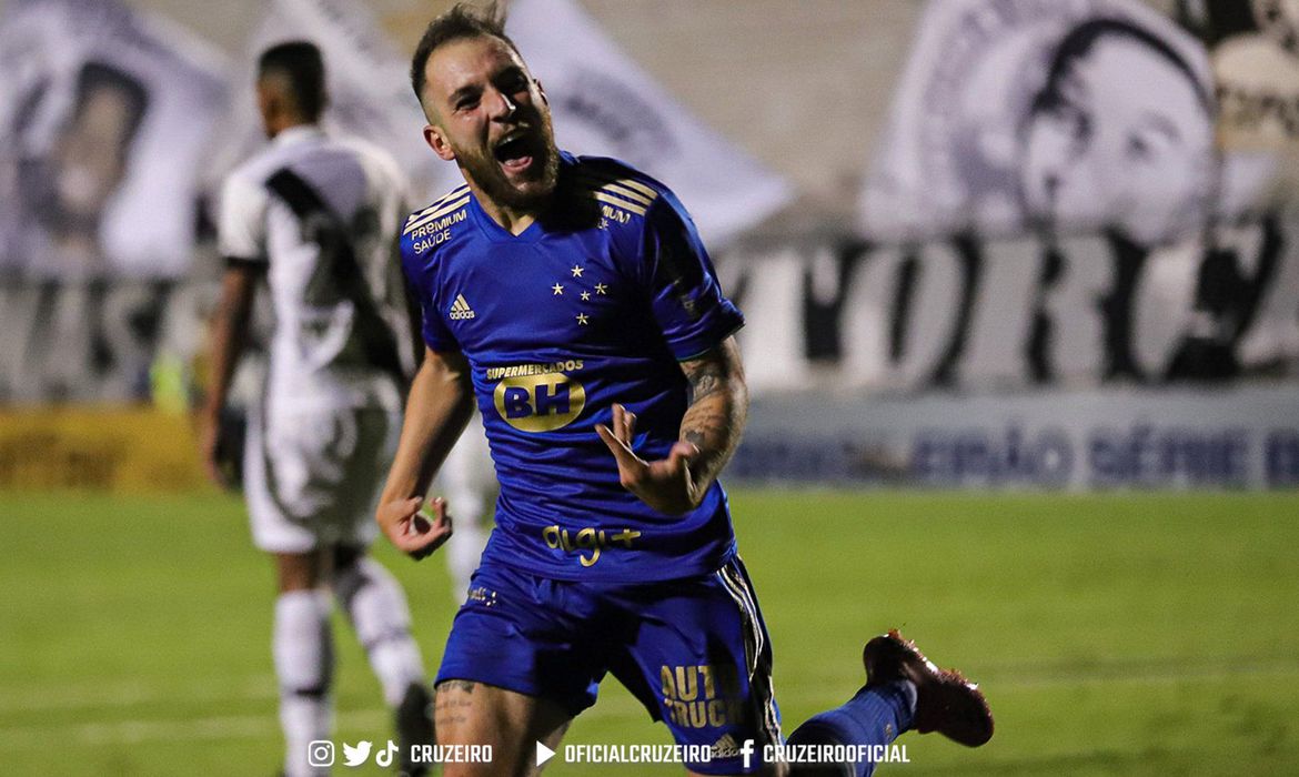 Raposa deixa lanterna, enquanto Macaca chega a oito jogos sem ganhar