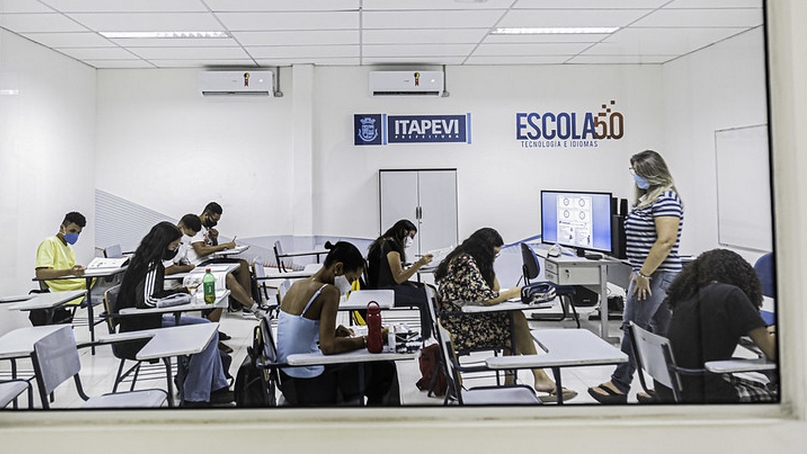 Escola 5.0 de tecnologia e idiomas está com vagas para cursos profissionalizantes