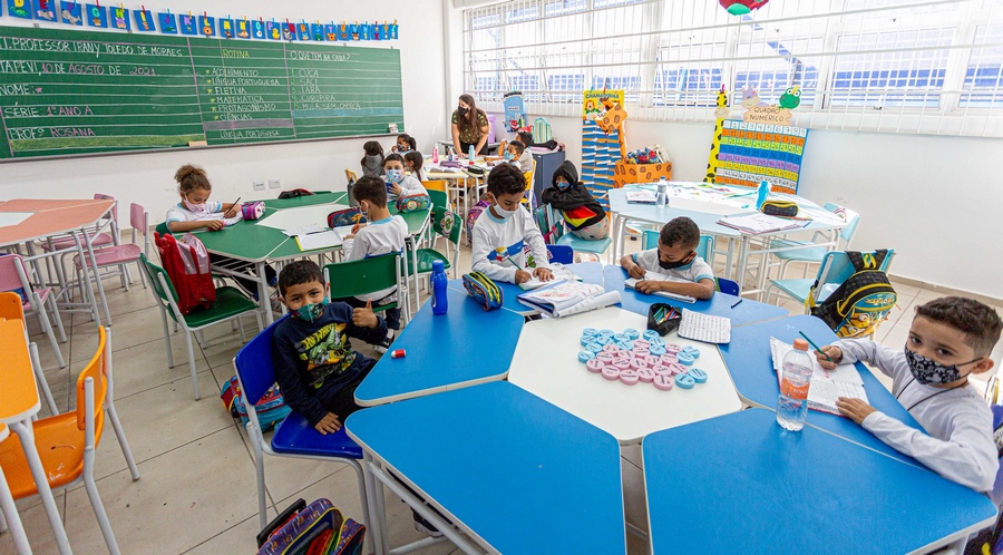 Hoje, Prefeitura de Itapevi abre inscrições para 1.254 vagas de emprego na educação