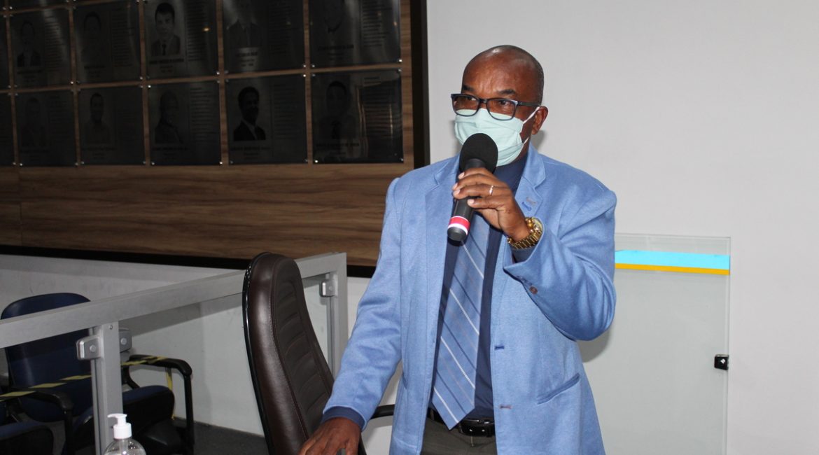 Parlamentar sugere construção de creche para idoso em Jandira