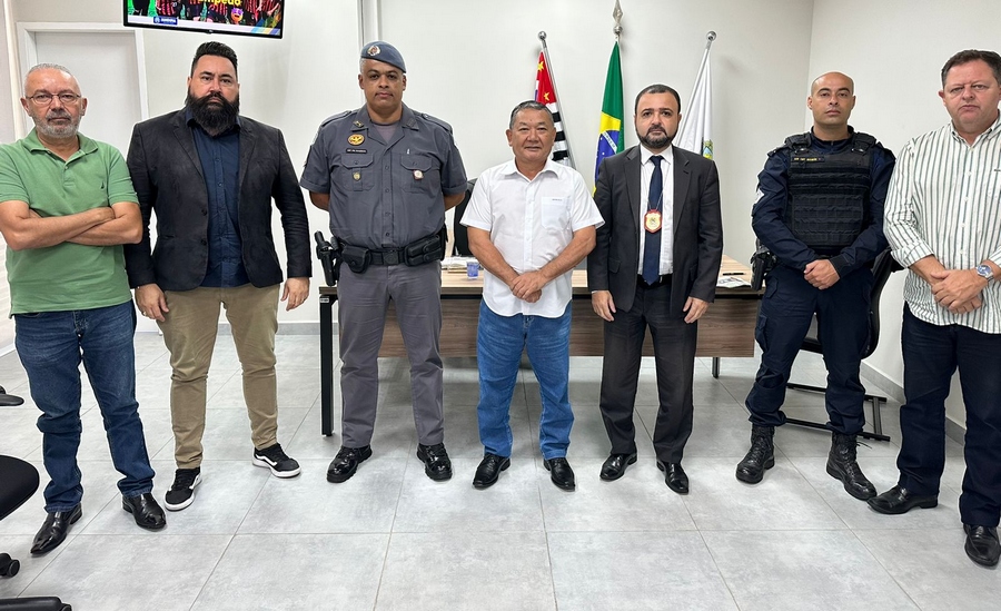 Doutor Sato se reúne com representantes da Polícia Militar e Polícia Civil para reforçar a segurança em toda a rede municipal de ensino
