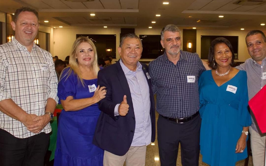 Doutor Sato e Piti Piteri participam de jantar da Associação Industrial de Jandira 