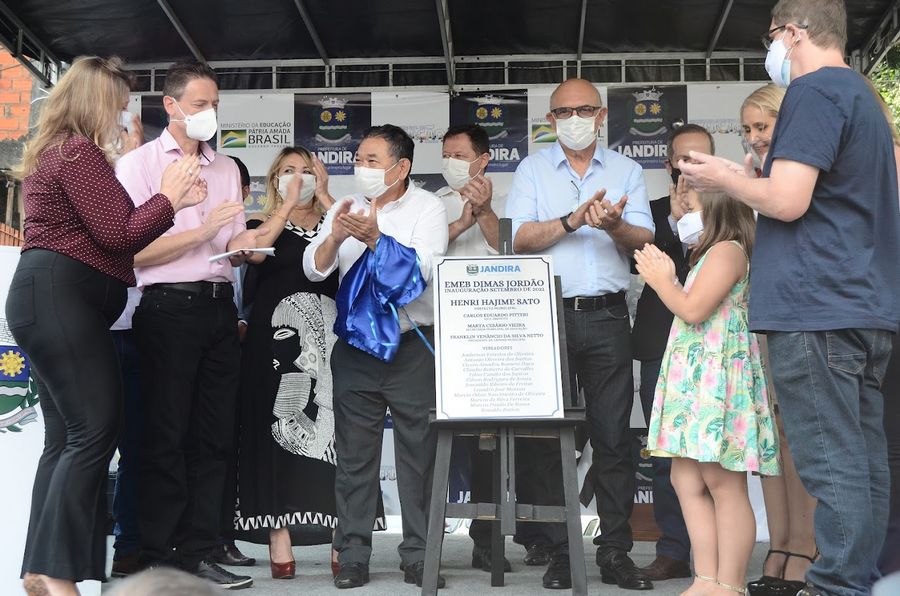 Prefeito Sato entrega nova escola Dimas Jordão com capacidade para 300 alunos 