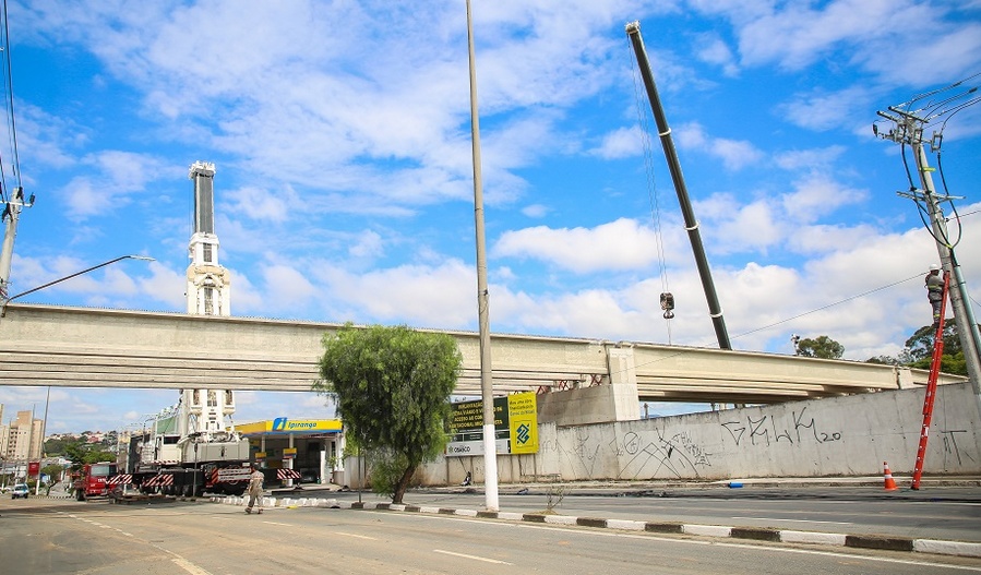 Obra de instalação de vigas do viaduto de acesso ao Conjunto Miguel Costa é concluída  
