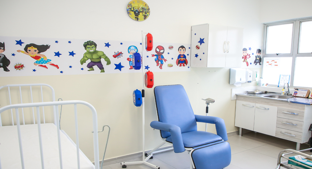 Rogério Lins entrega ampliação da ala pediátrica do PS Santo Antônio