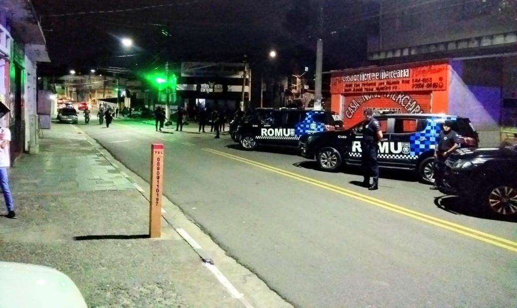 GCM de Osasco acaba com festa clandestina no Helena Maria  