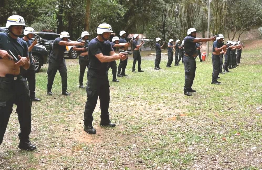 Guardas municipais de Jandira são instrutores de treinamentos para GCMs de Osasco e Itapetininga 