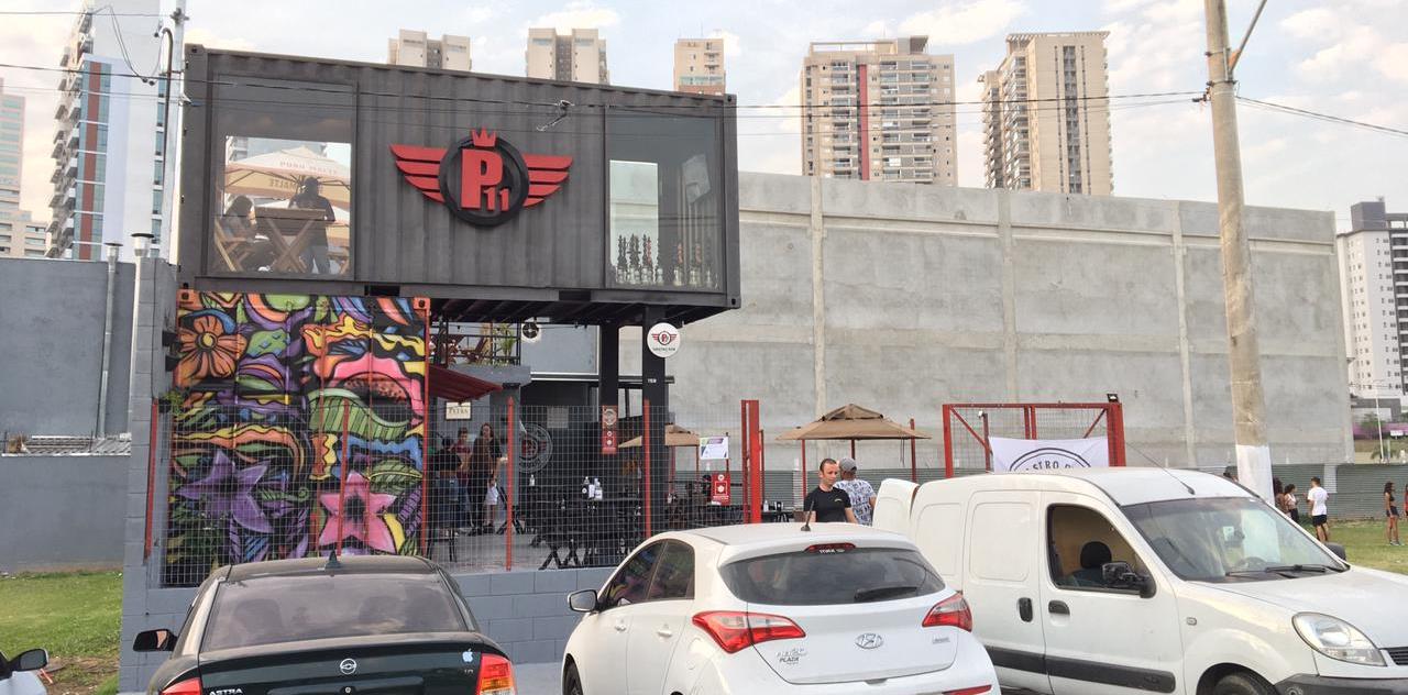 Troca de tiros em Barueri deixa 4 feridos após briga por quem usaria o banheiro