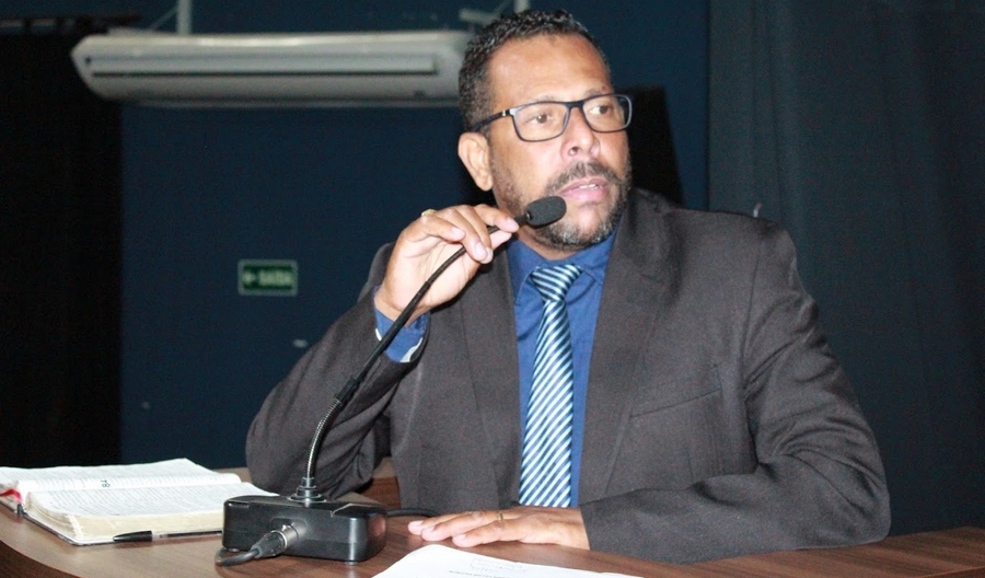 Vereador Pastor Gilson reivindica retorno da Padaria Comunitária