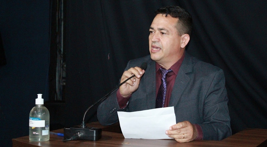 Vereador Cláudio do Moussão recomenda adoção de sistema para monitorar alunos de Jandira com sintomas de Covid-19