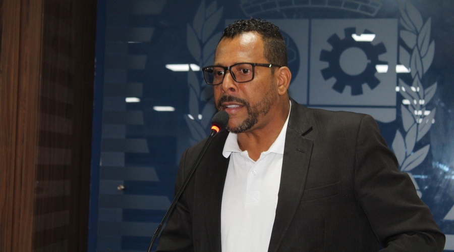  Vereador Pastor Gilson propõe criação do certificado “Aluno Nota 10” para a rede municipal de ensino de Jandira