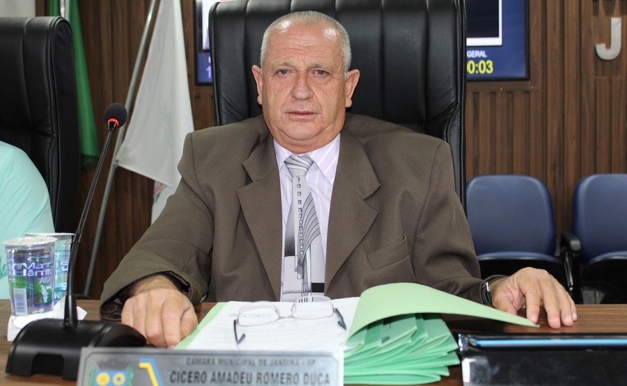 Jandira: vereador Cebolinha solicita a contratação de mais médicos especialistas