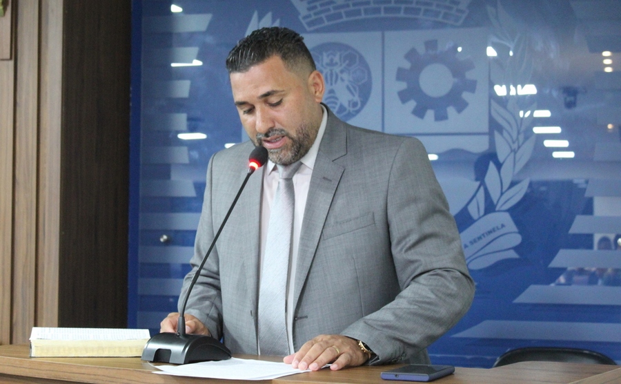 Vereador Franklin cobra piso municipal da Enfermagem nos moldes e valores da Lei Federal