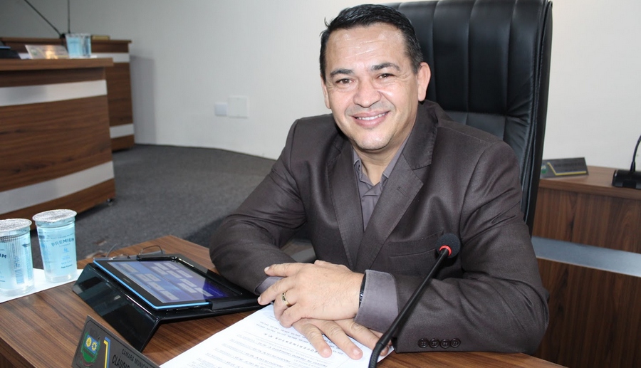 Vereador Moussão quer implantação de programa de inclusão digital para idosos em Jandira