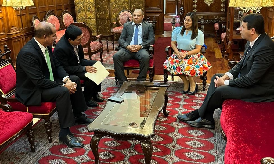 Rompendo Fronteiras: Gestor público reconhecido no Brasil, Elvis Cezar leva método 360 para países da América Latina