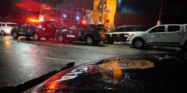 Festa clandestina é interrompida pelo Comitê de Blitze na Zona Leste da Capital