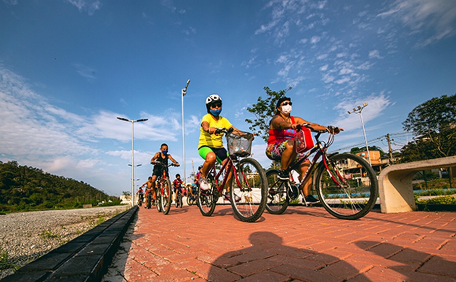 Alphaville recebe passeio ciclístico para conscientização contra o câncer de mama, no sábado (23)