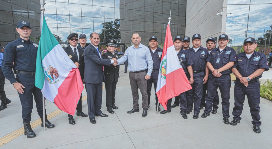 Polícias do México e do Peru participam de treinamento em Santana de Parnaíba 