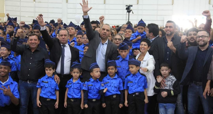 Prefeito Marcos Tonho participa da Formatura da 7ª turma da Guarda Mirim em Santana de Parnaíba